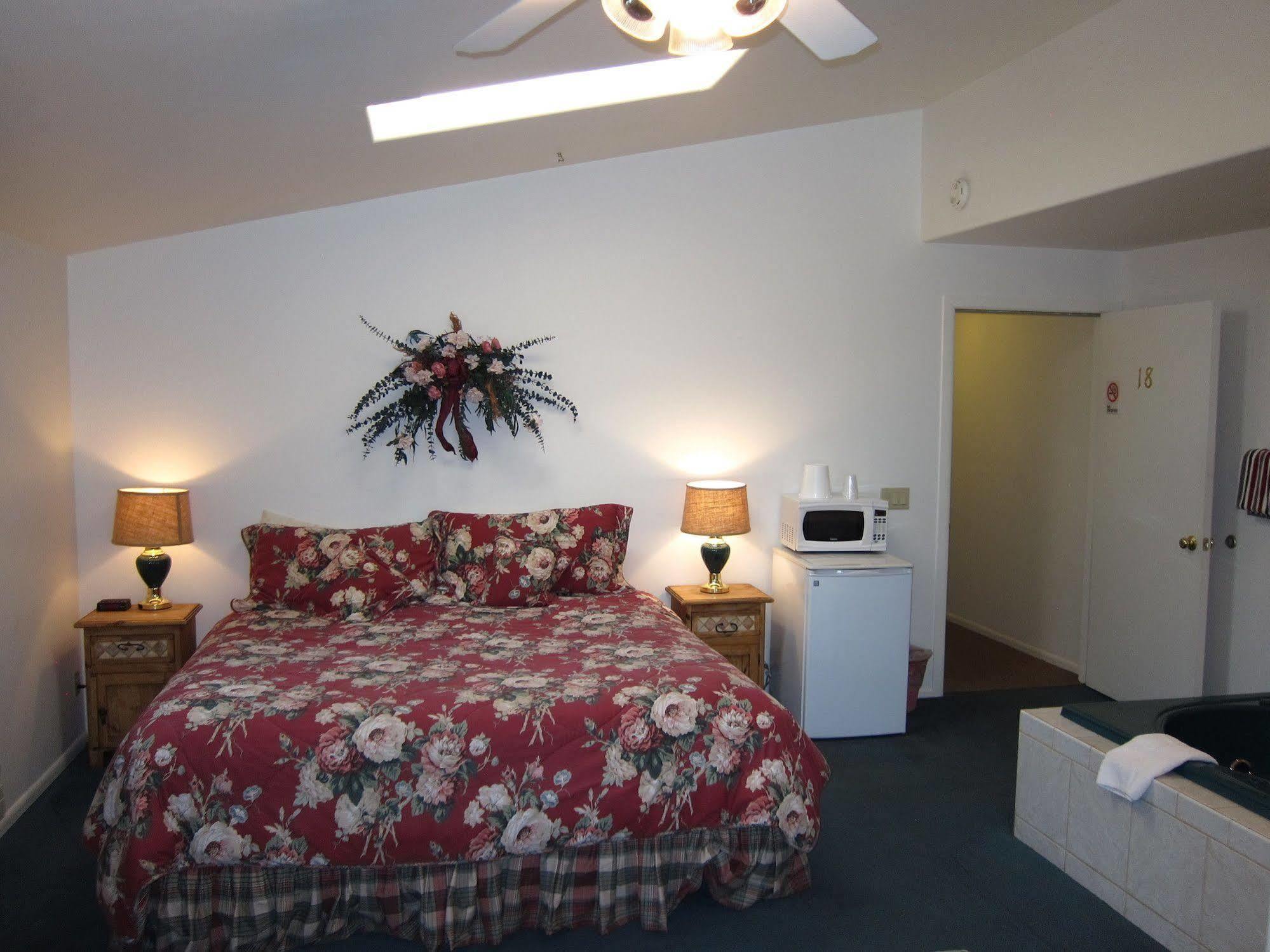 Columbine Inn (Adults Only) Estes Park Eksteriør bilde